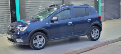 voitures-dacia-sandero-2017-stepway-dar-el-beida-alger-algerie