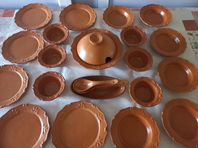 أدوات-مائدة-مصنوعة-يدويا-service-de-table-23-pieces-بني-مسوس-الجزائر