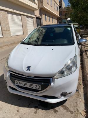 citadine-peugeot-208-2015-allure-ain-temouchent-algerie