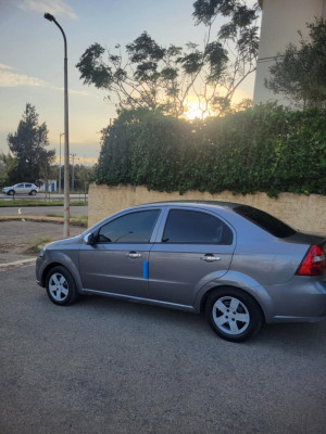 voitures-chevrolet-aveo-4-portes-2009-tipaza-algerie