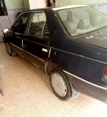 berline-peugeot-405-1988-ouled-el-djemaa-relizane-algerie