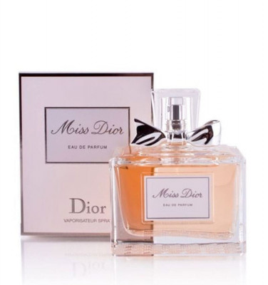Miss Dior chérie de Christian Dior Eau De Parfum