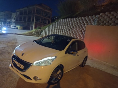 citadine-peugeot-208-2014-allure-hydra-alger-algerie