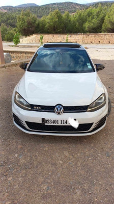 moyenne-berline-volkswagen-golf-7-2014-ain-mlila-oum-el-bouaghi-algerie