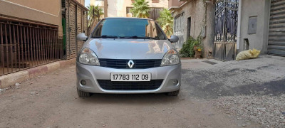 voitures-renault-clio-campus-2012-algerie