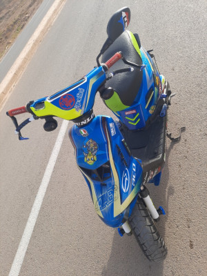 motos-scooters-yamaha-booster-2019-oran-algerie