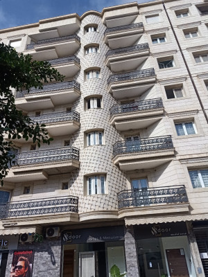 appartement-location-f4-alger-said-hamdine-algerie