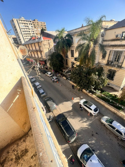 appartement-vente-f3-alger-el-harrach-algerie