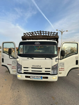 شاحنة-isuzu-الواد-الوادي-الجزائر
