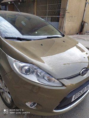 citadine-ford-fiesta-2014-kadiria-bouira-algerie