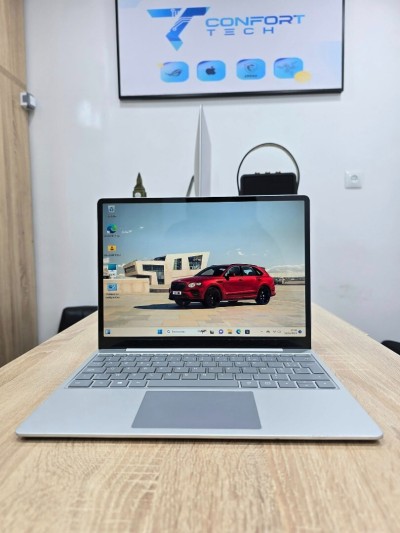 Microsoft surface Go 3 12.4"  i5-1035G1 8GB/128GB