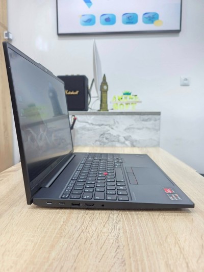 LENOVO THINKPAD E16  Ryzen 5 7535HS 32GB/1TB SSD NVME