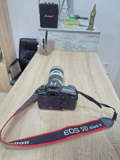  Caméra : Canon EOS 5D Mark II + Objectif Canon 70-200mm f/4 L USM