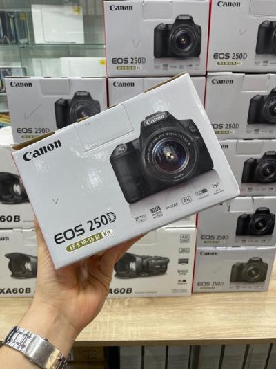 Canon 250D 18-55 Kit3