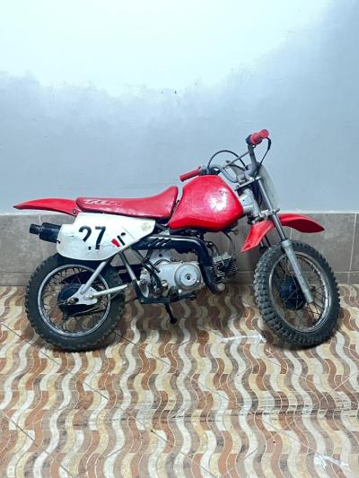 دراجات-نارية-وسكوترات-honda-70r-بئر-الجير-وهران-الجزائر