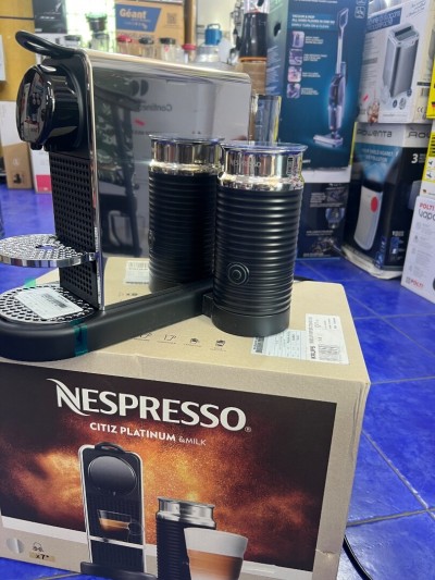 Machine a café Nespresso 