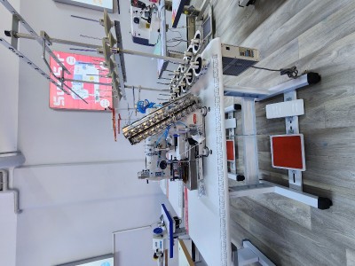 Machin a coudre  ELastiqueuse