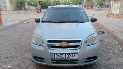 voitures-chevrolet-aveo-4-portes-2009-djendel-ain-defla-algerie