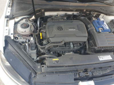 moyenne-berline-volkswagen-golf-7-2014-r-bordj-bou-arreridj-algerie