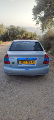 voitures-hyundai-accent-2005-tessala-ldematai-mila-algerie