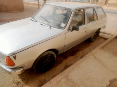 sedan-renault-18-1981-relizane-algeria