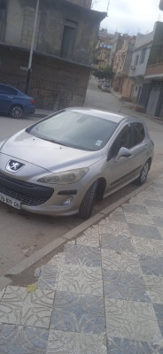 moyenne-berline-peugeot-308-2009-tazmaltdaira-bejaia-algerie