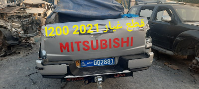 Vent moteur et boit et accessoires mitsubichi l200 2021 