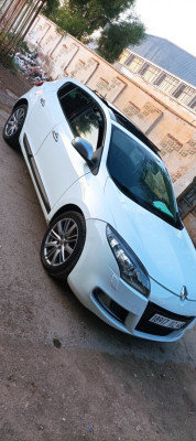 voitures-renault-megane-3-2012-relizane-algerie