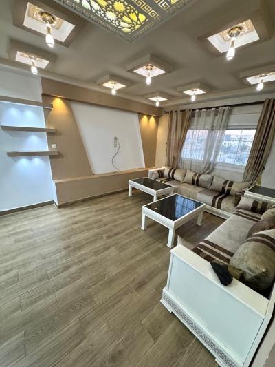 بيع شقة 3 غرف وهران وهران