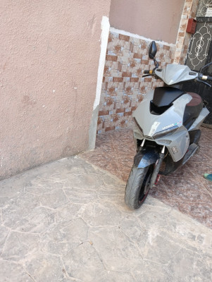 motos-scooters-vms-drayver-ouled-fayet-alger-algerie