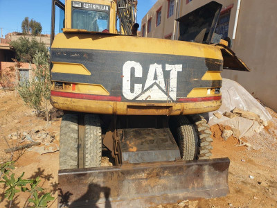 engin-caterpiller-pneumatique-cat-315-m-2000-chlef-algerie