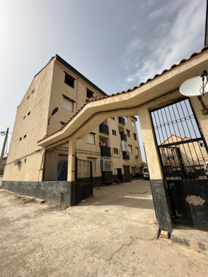 appartement-vente-f4-tizi-ouzou-tigzirt-algerie