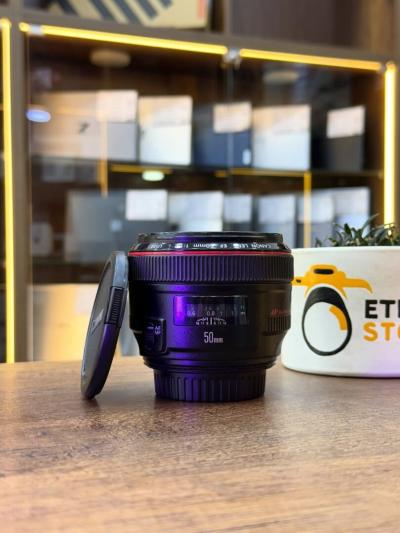 Canon 50mm 1.2 serie L