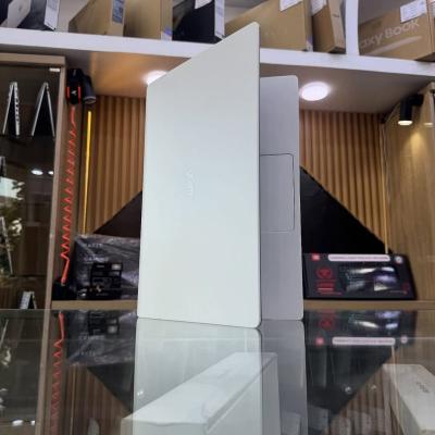 LG GRAM 14 I7 11EME 16GB/256GB IRIS XE 14P FHD+