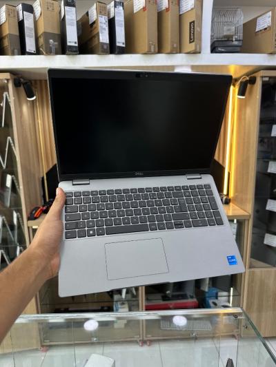 DELL LATITUDE 5540 I5 1335U 8GB/256GB 15 POUCE FHD 