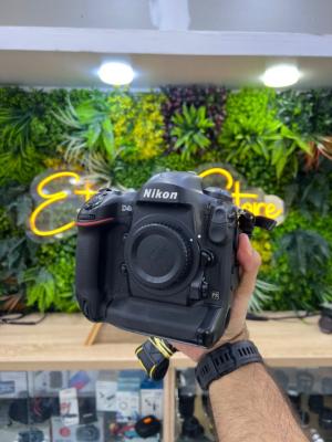 Nikon D4S Boitier nu click : 330k