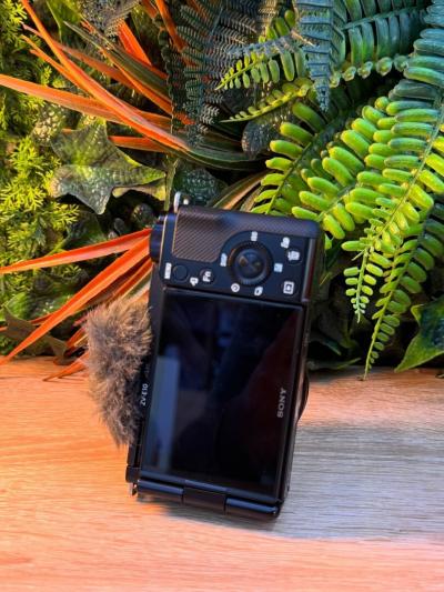 Sony ZV-E10