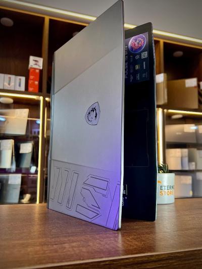 Msi pulse 15B13V I9-13900Hx 16/512 RTX 4060 8GB 15pouces 2k 240Hz