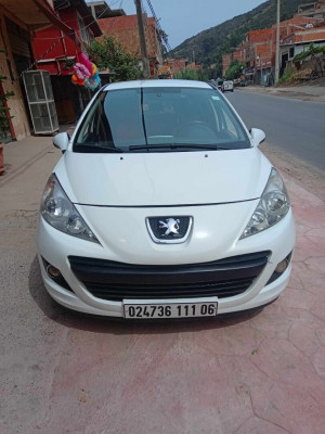 voitures-peugeot-207-2011-amizour-bejaia-algerie