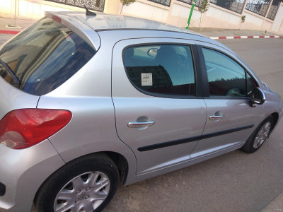 voitures-peugeot-207-2008-bouira-algerie