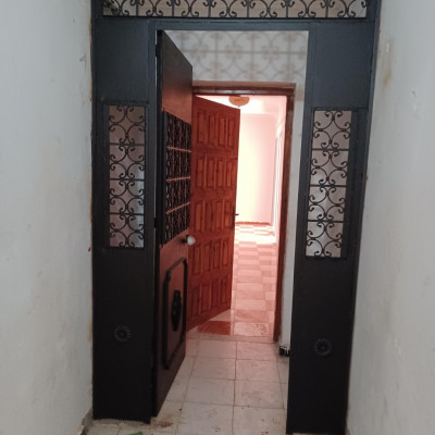 appartement-vente-f4-mostaganem-mezghrane-algerie