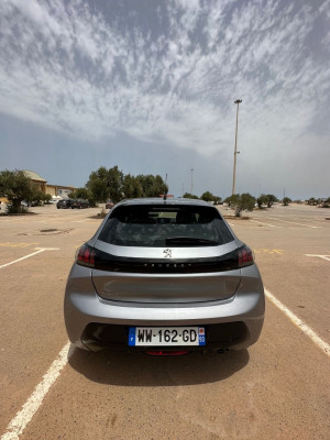 citadine-peugeot-208-2022-gue-de-constantine-alger-algerie