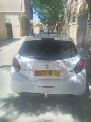 citadine-peugeot-208-2015-allure-facelift-khemis-miliana-ain-defla-algerie