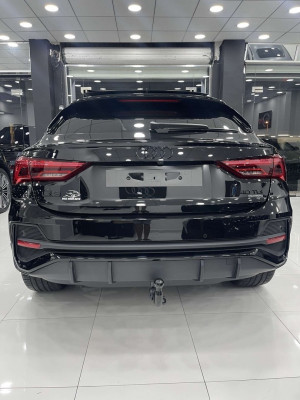 Audi Q3 2023 SLine black