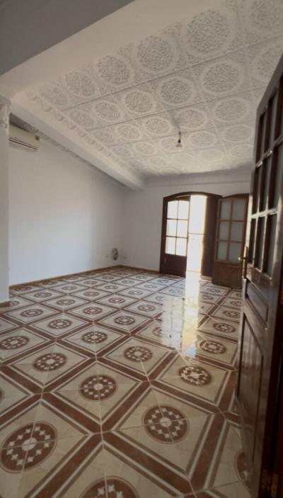 كراء شقة 4 غرف الجزائر بئر خادم