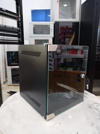 Armoire Murale 6U 10" Telesystem 280*310 mm Compacte et idéale pour petits équipements réseau