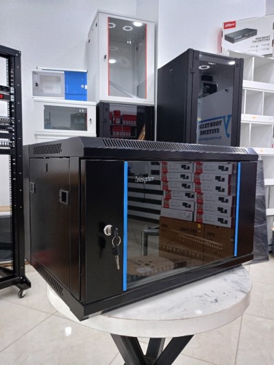 Armoire Murale 6U 19" Telesystem 570*450 mm Pour équipements réseau et télécoms