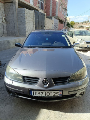 berline-renault-laguna-2-2001-constantine-algerie