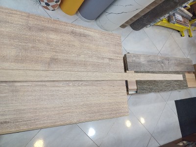 Parquet de Sol stratifié EGGER aspect lames de bois 