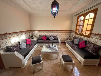 salons-fauteils-canapes-salon-marocain-luxe-en-bois-rouge-originale-bir-el-djir-oran-algerie